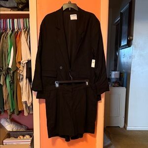 Old Navy Black Women's Blazer and Shorts Set